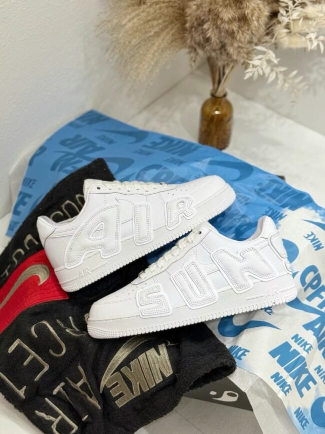 Nike Air Force 1 Low Cactus Plant Flea Market 2020 blanc – Image 7