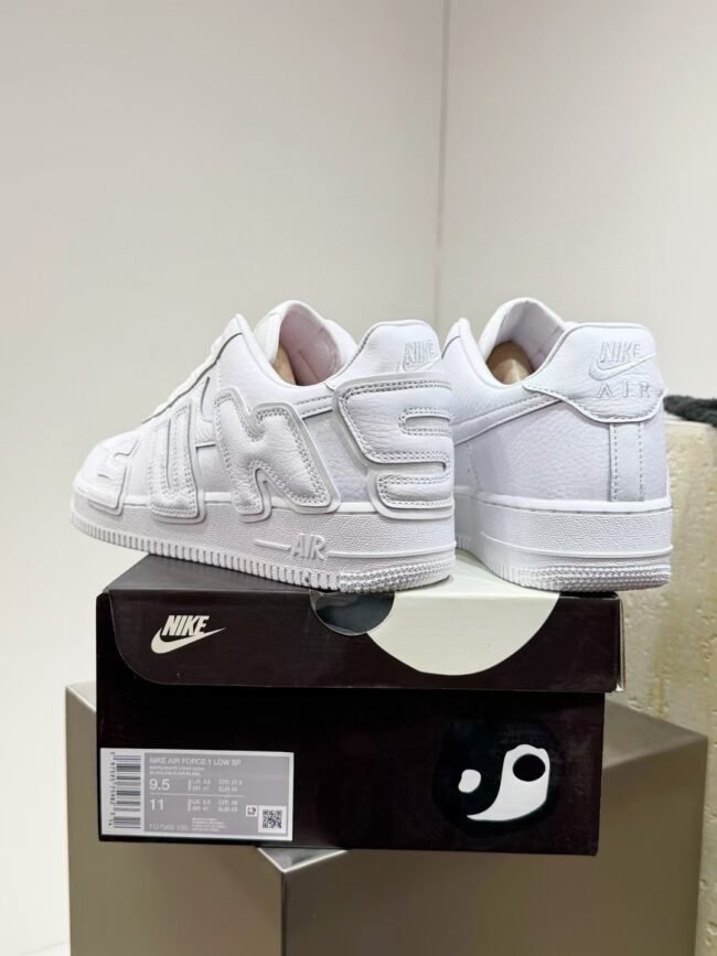 Nike Air Force 1 Low Cactus Plant Flea Market 2020 blanc – Image 9