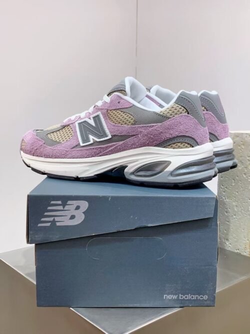 2002R chaussures