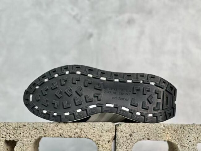 Basket Retropy E5 Dash Adidas – Image 3