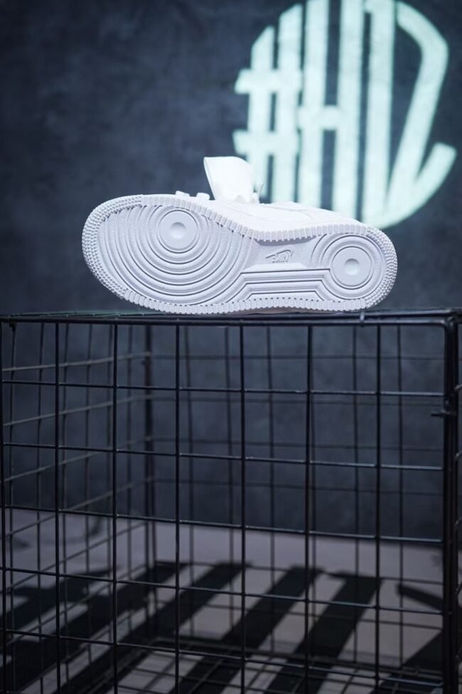 Nike Air Force 1 Low WMNS "WHITE BOW – Image 9
