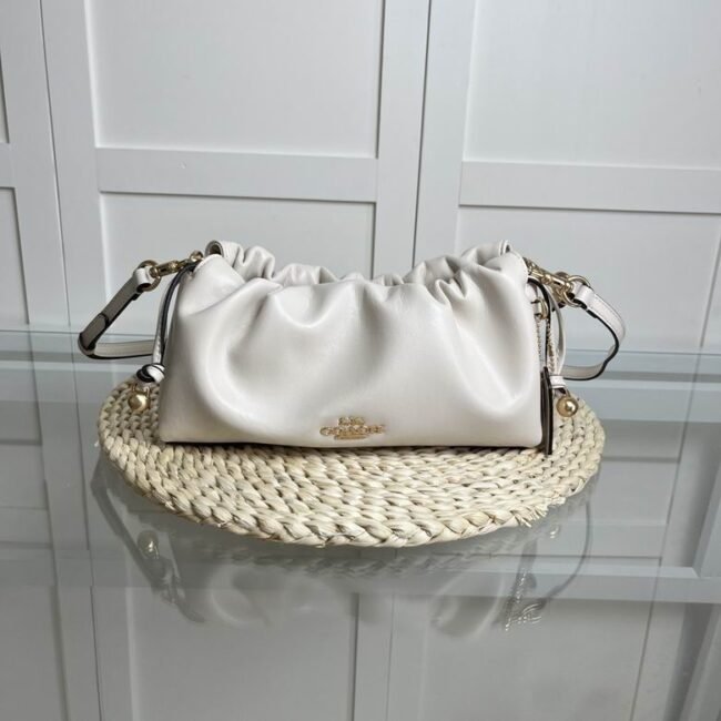Coach Pillow Madison,