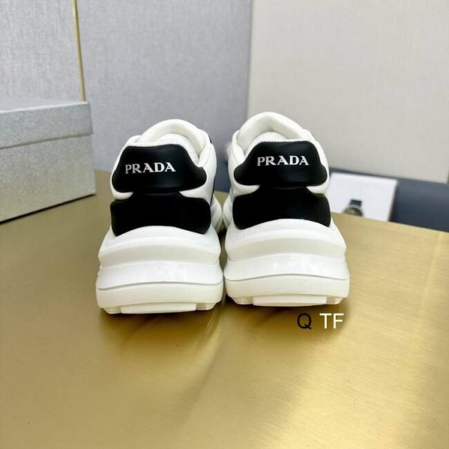 Prada Downtown Sneakers Noir – Pièce Authentique Garantie – Image 3