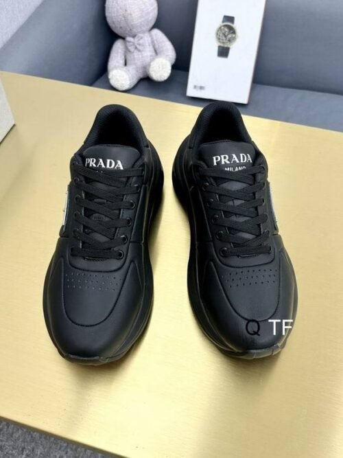 Prada Downtown Sneakers Noir – Pièce Authentique Garantie