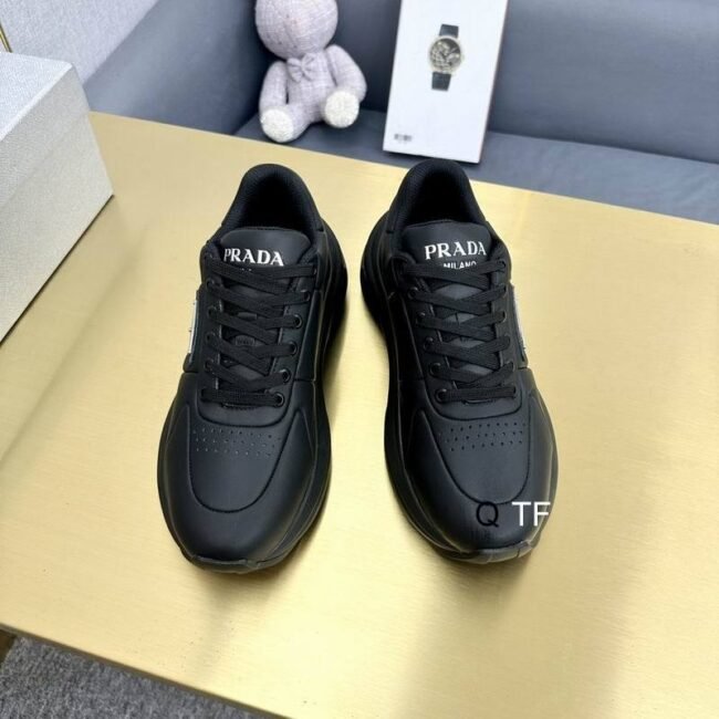 Prada Downtown Sneakers Noir – Pièce Authentique Garantie