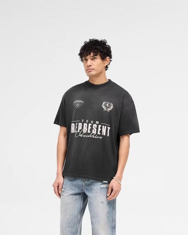 T-shirt Represent “Elegance In Motion” en version noire