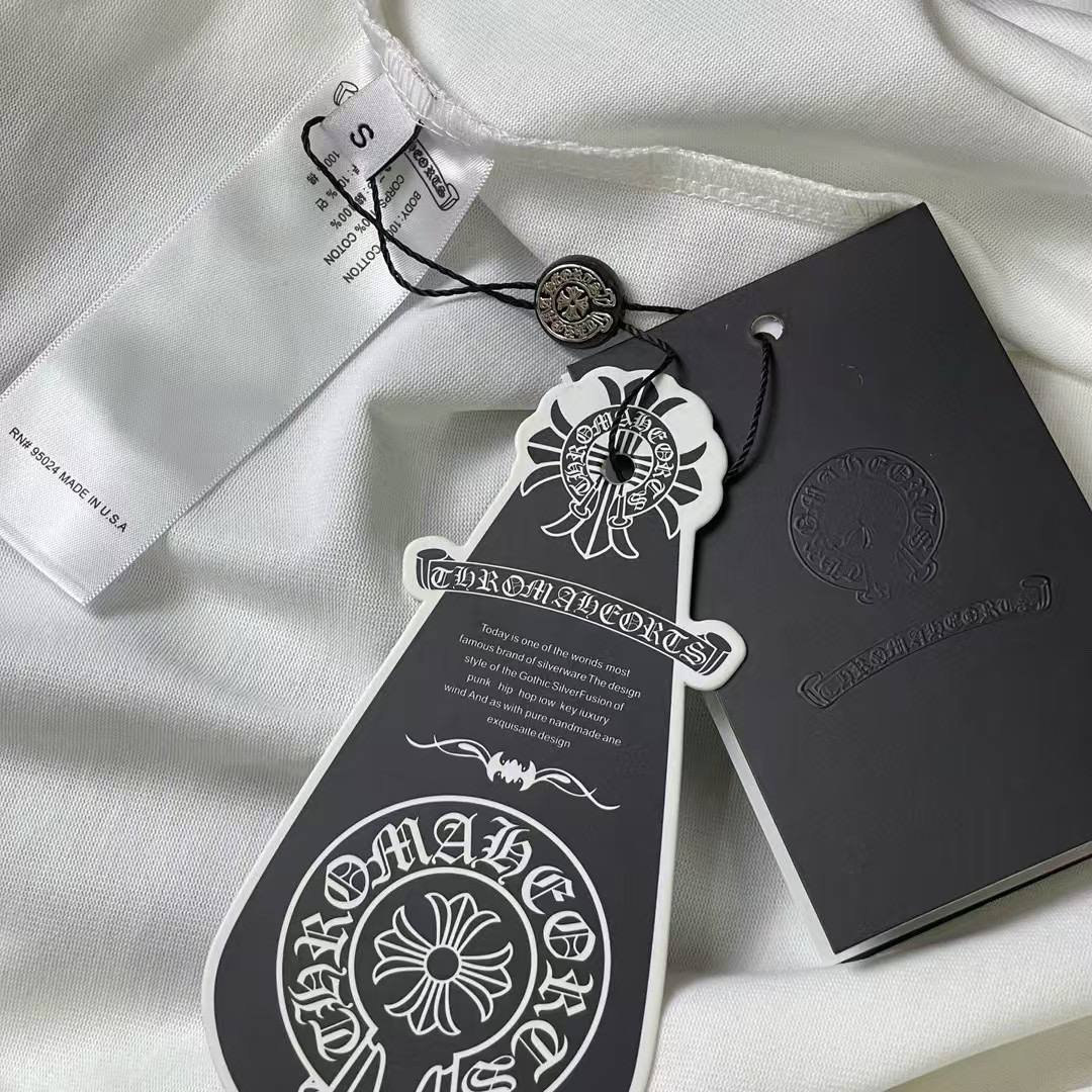 T-Shirt Chrome Hearts