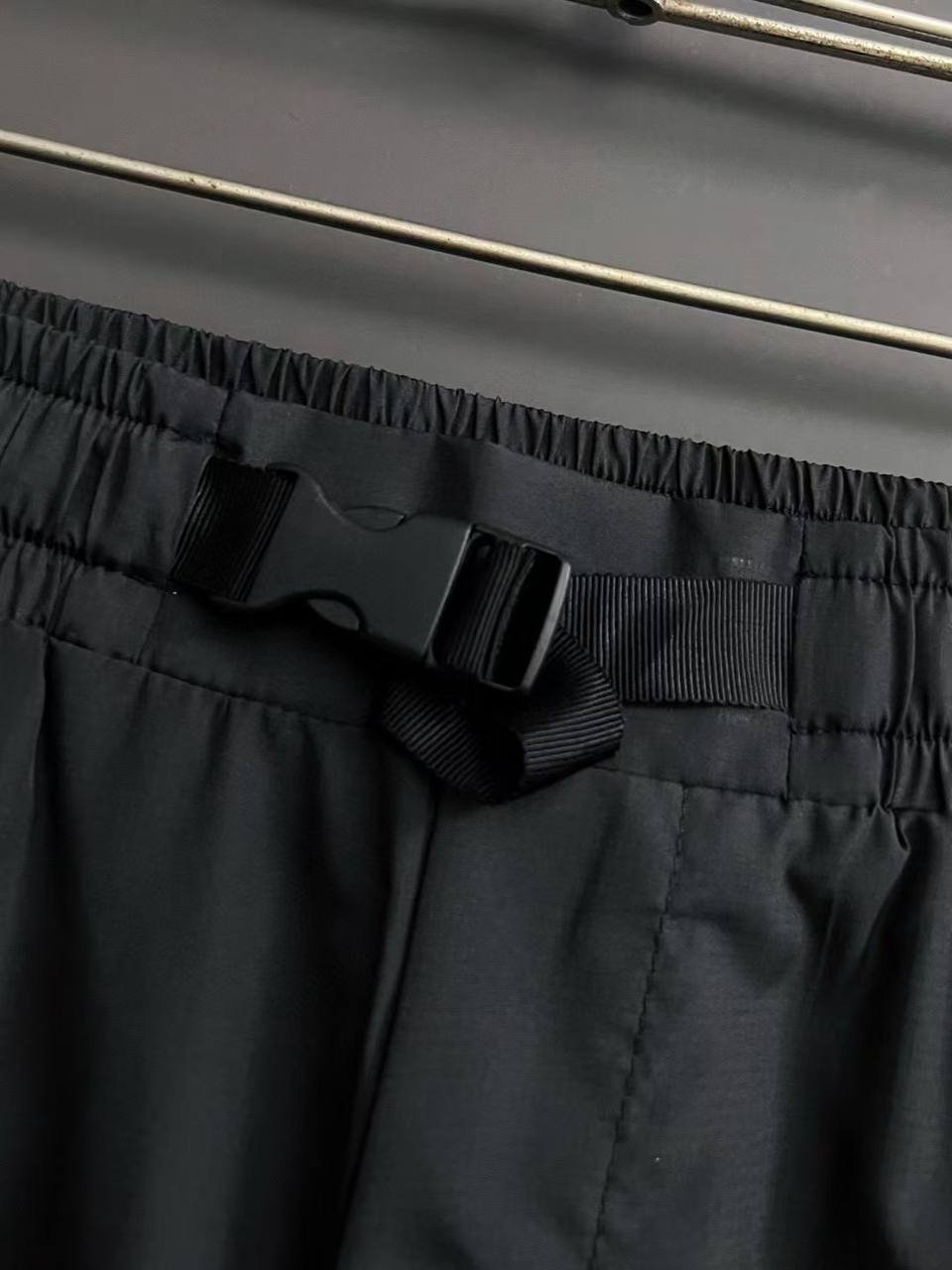 Short Givenchy Noir – Logo 4G