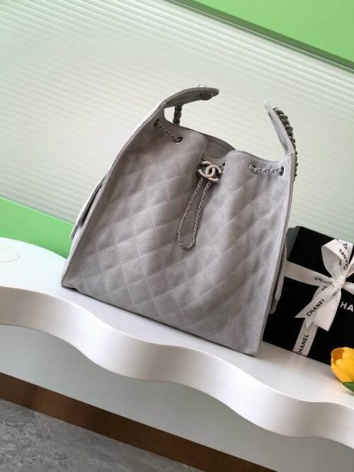 Chanel Gabrielle Grand Sac Seau en Suède
