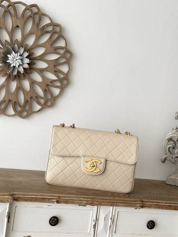 Chanel Classic Flap Bag – Medium Lambskin 