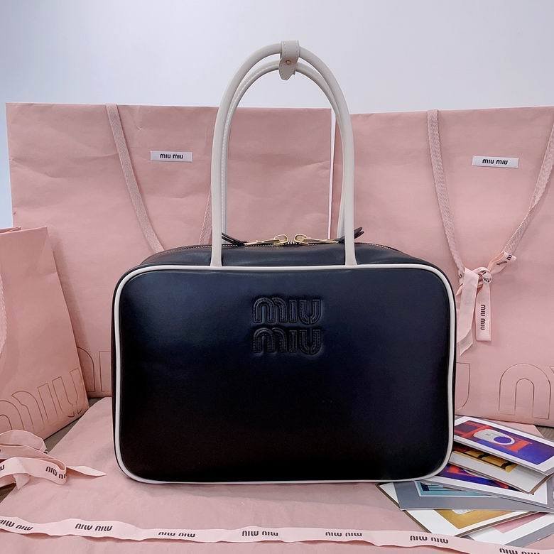 Sac Miu Miu Boxy Beige en Velours Côtelé