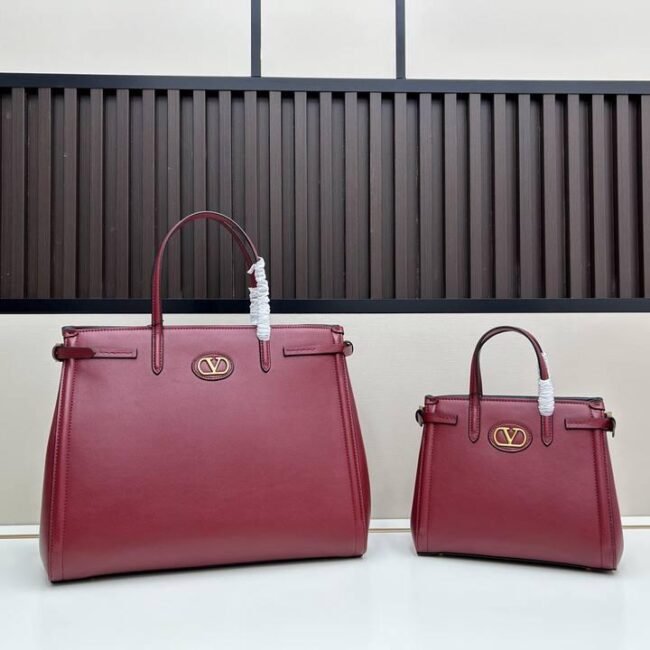 Sac Valentino Garavani VLogo Signature – Format Grand et Petit