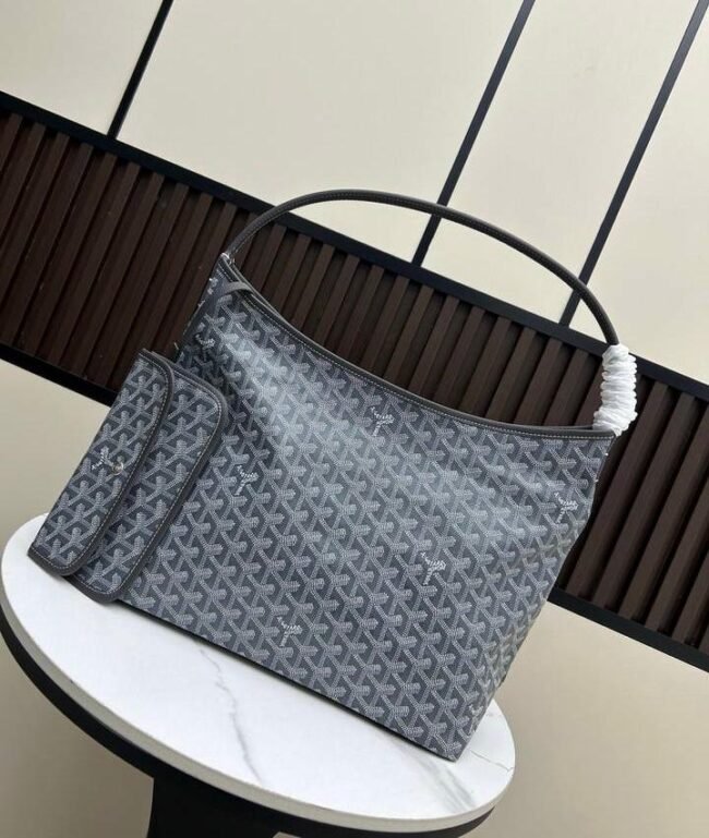Goyard Saint Louis Hobo PM – Vert Émeraude