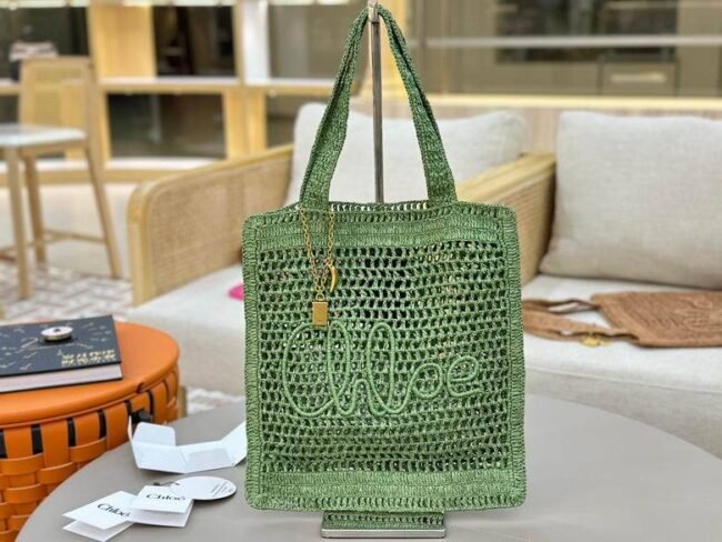 Chloé Woody Small Tote Raphia